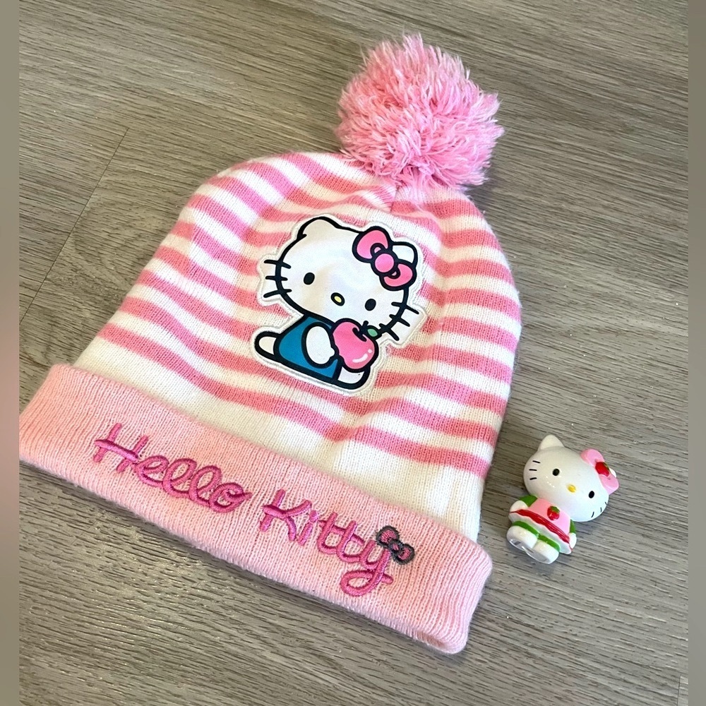 HELLO KITTY by Sanrio Toque & Small Figurine Toy.